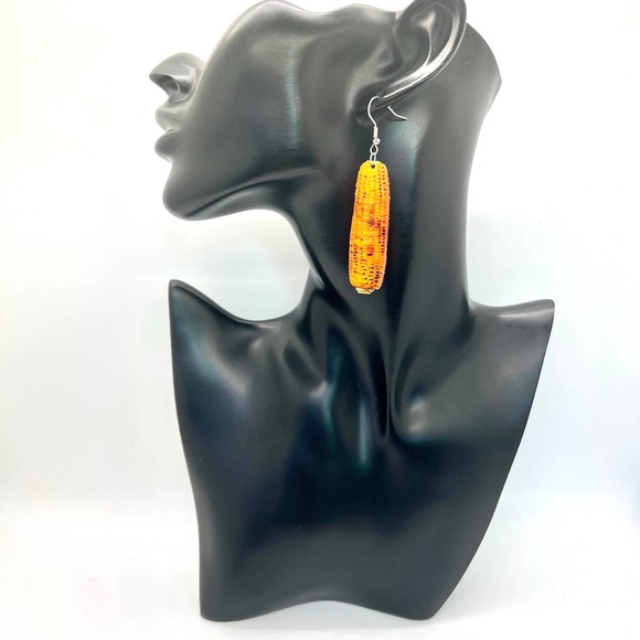 Grilled Corn Cob Earrings - Party Earrings - Vegetable Earrings - Game Day Ear - Picture 6 of 8